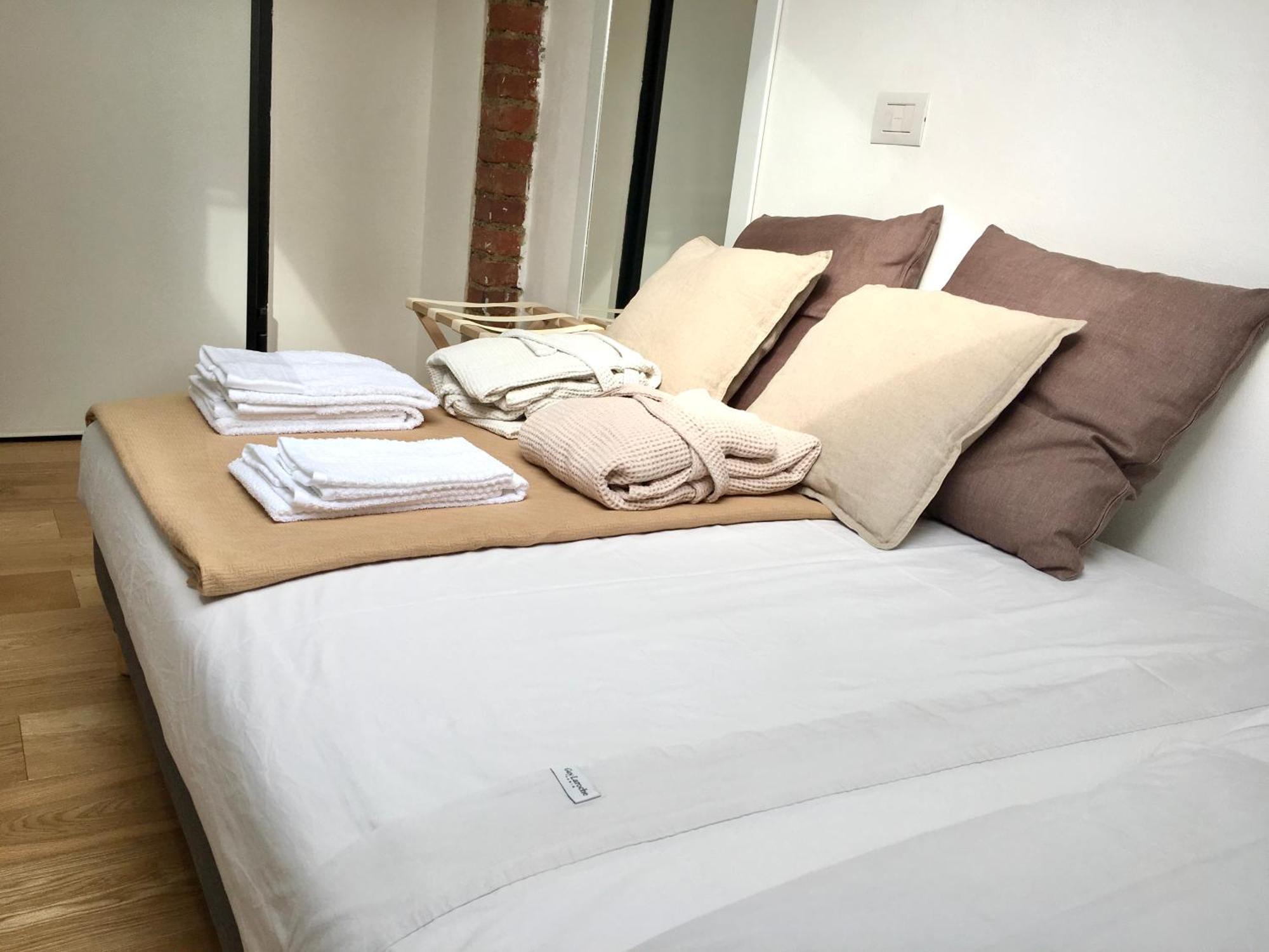 Bright Mini Studio In The Heart Of Milánó Szoba fotó