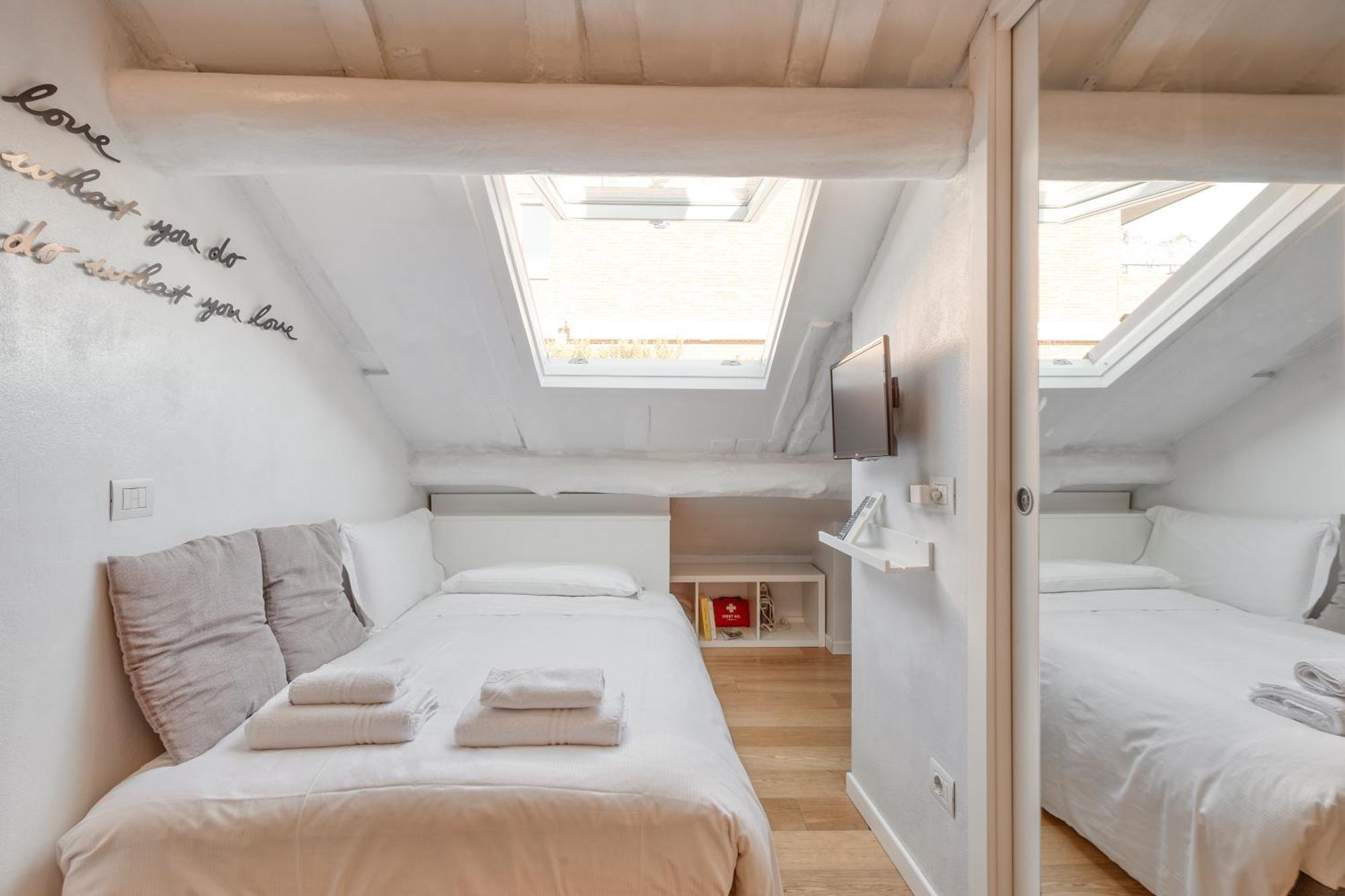 Bright Mini Studio In The Heart Of Milánó Kültér fotó